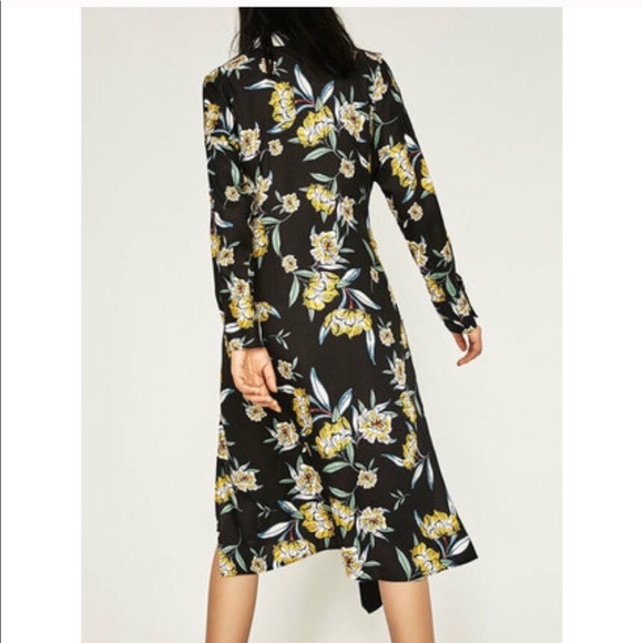 Zara Floral Print Wrap Dress - Picture 2 of 5
